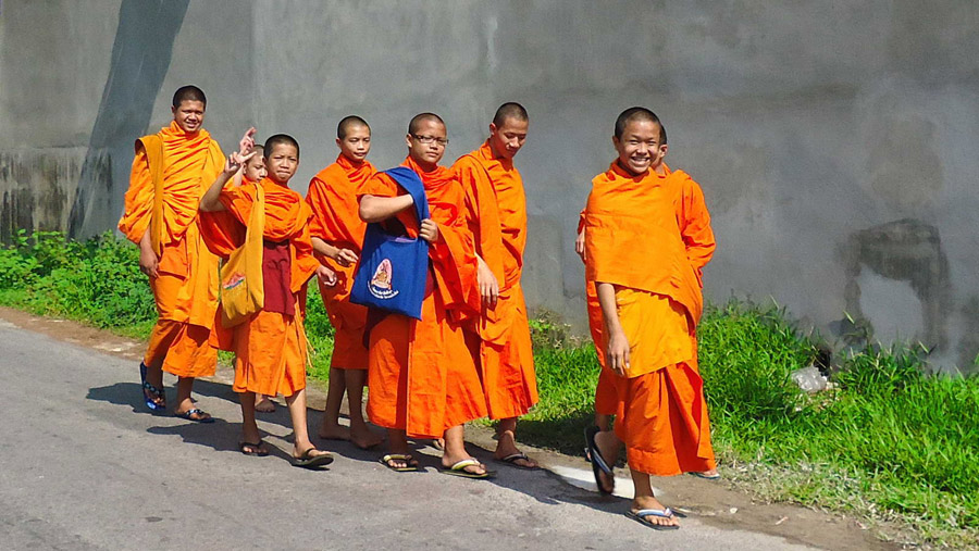 тайландские монахи