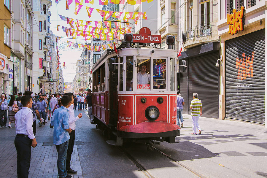 Трамвай в Стамбуле, Турция