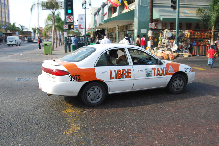 заказ такси за границей