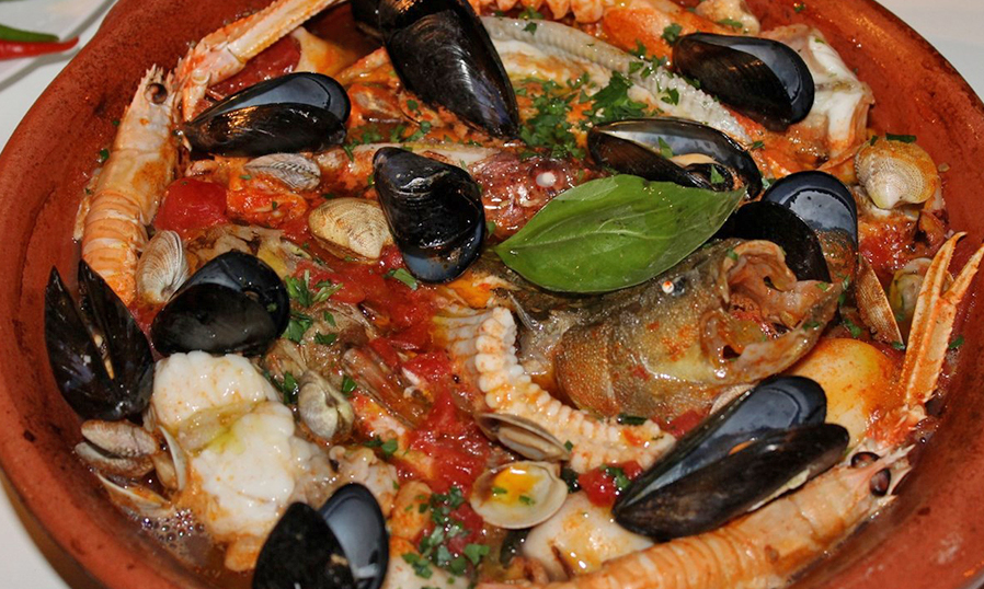 Томатный рыбный суп - национальное блюдо Италии