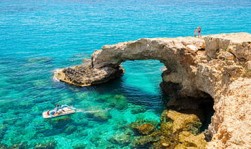 Пляж Coral Bay, Пафос, Кипр. Туры на Кипр из Киева