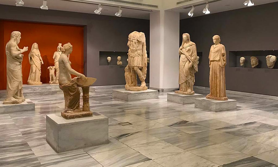 крит достопримечательности - Археологический музей Ираклиона